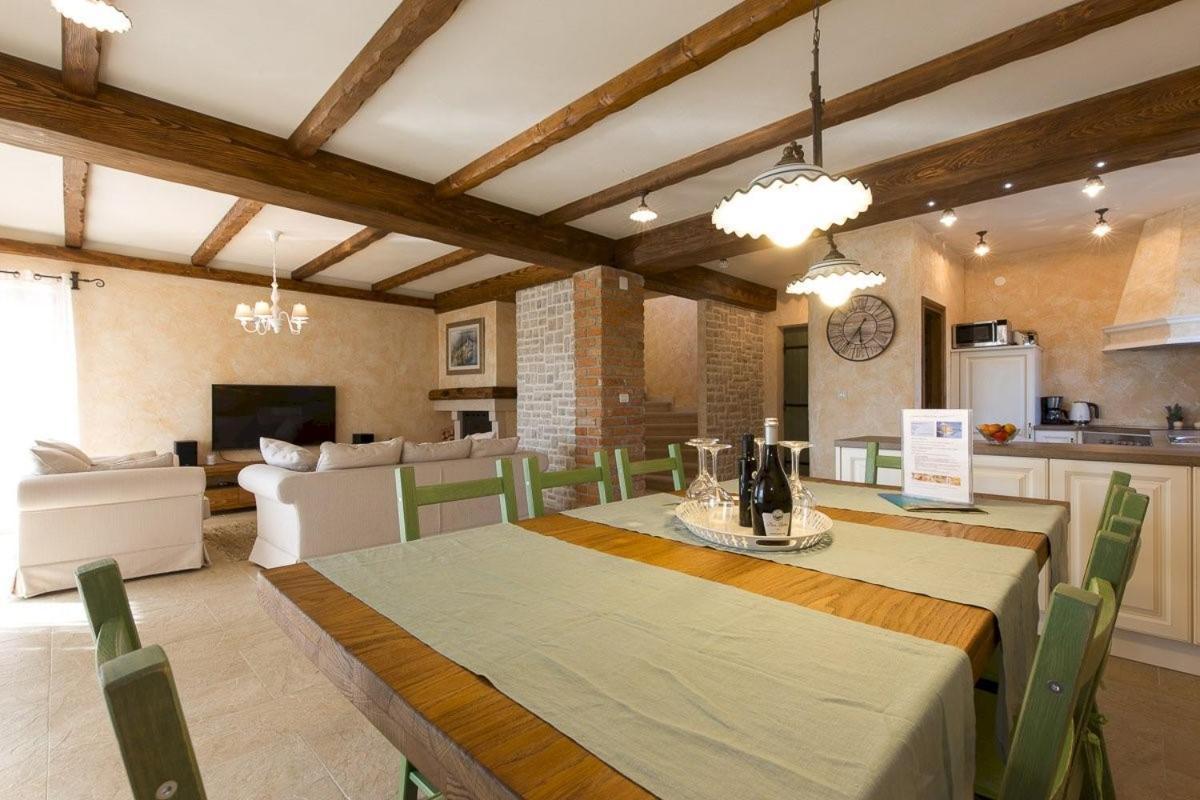 Luxury Villa Nika Dobrinj Екстер'єр фото