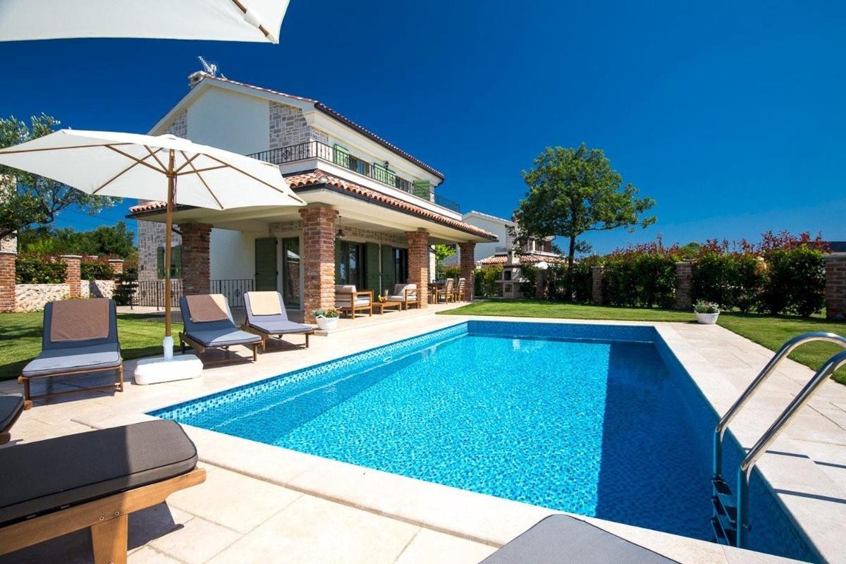 Luxury Villa Nika Dobrinj Екстер'єр фото